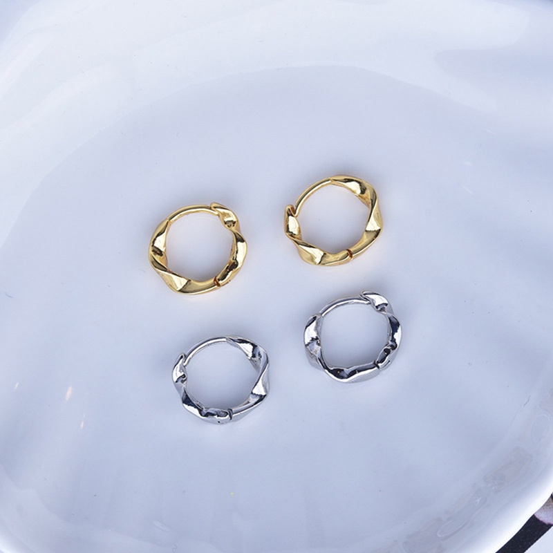 Unisex Anting Hoop Mobius Kecil Untuk Wanita Lingkaran Geometris Sederhana Warna Silver Earring Hadiah Pesta Fashion Perhiasan