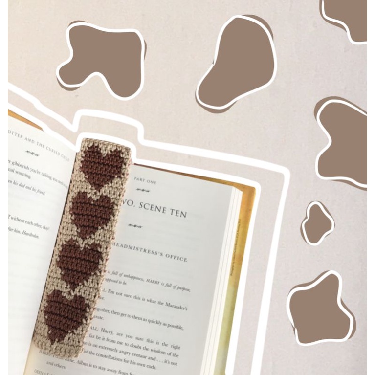 

bookmark / pembatas buku rajutan