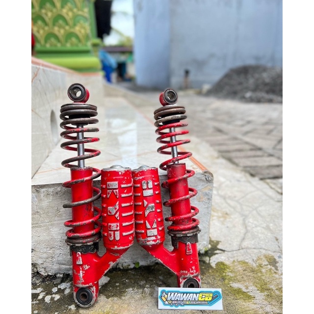 Skok belakang KYB RZR Merah original paint