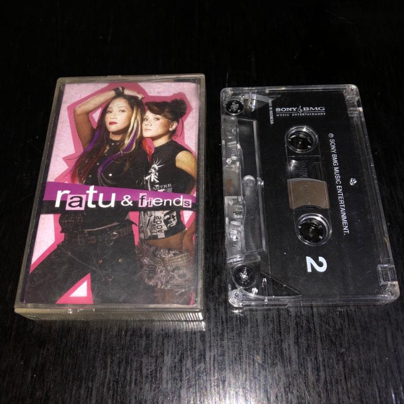 kaset pita:ratu&friends
