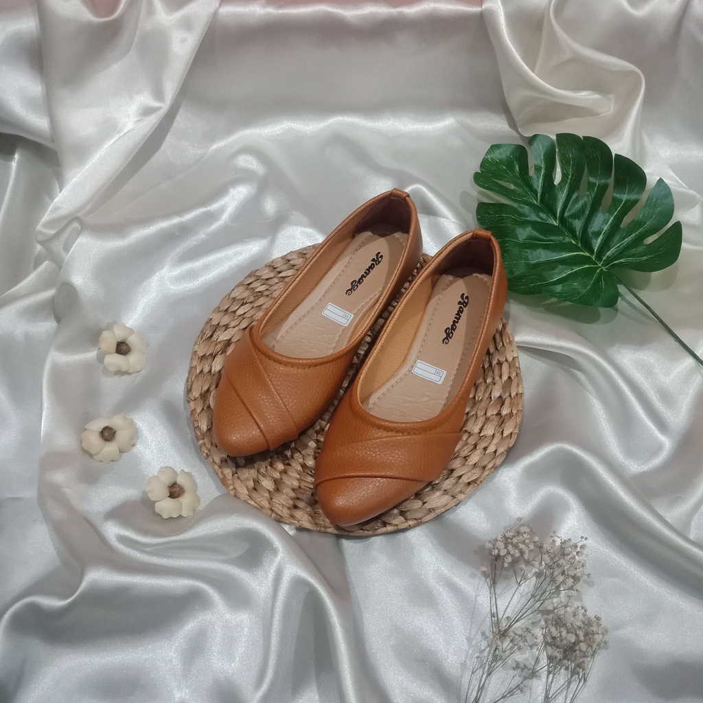 SIZE 41.42.43.44 Flat shoes Wanita Jumbo