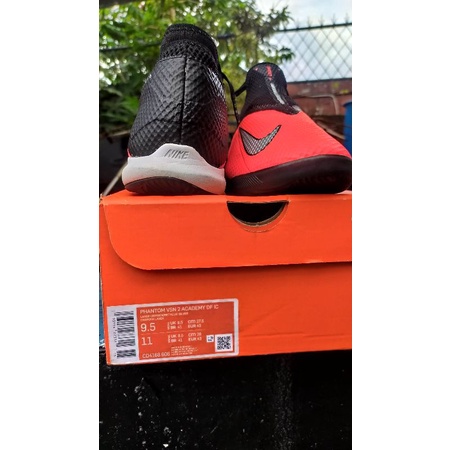 Sepatu Futsal Nike Phantom VSN 2 Academy