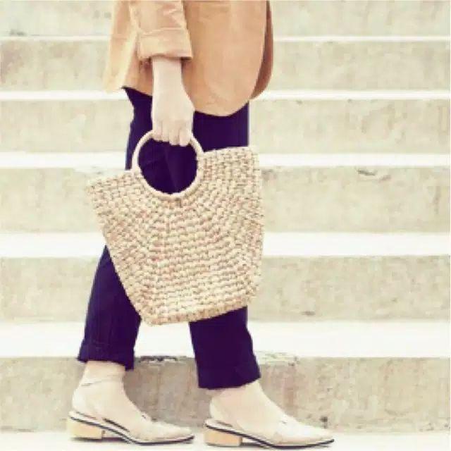 TAS ECENG KERUCUT FREE POM2/TAS ECENG GONDOK/TAS ECENG GONDOK WANITA/TAS ECENG GONDOK ANYAMAN/ANYAMAN/TAS WANITA/TAS SELEMPANG WANITA/TAS PIKNIK/TAS ENCENG/SERAT ALAM/TAS ROTAN/TAS ROTAN BALI/TAS ROTAN BULAT/TAS ROTAN WANITA/TAS ANYAM/TAS ANYAMAN PLASTIK