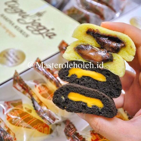 

Produk Asli (Isi 10)Bakpia Kukus Tugu Jogja Ready Ori. Kurma Packing Dus Bakpia Kukus Bakpia Tugu Bakpia Jogja ❝