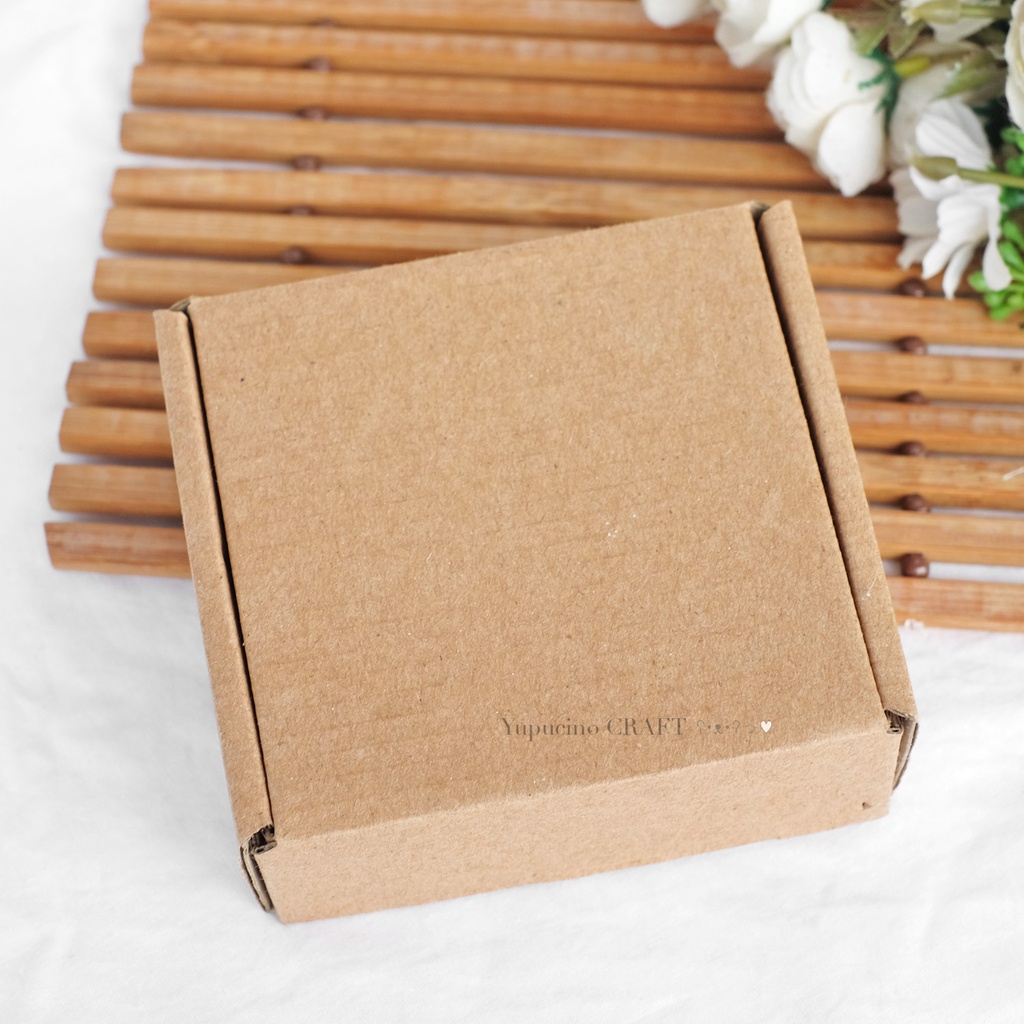 

Box / Kotak Packaging, Kardus, Birthday Gift Pelengkap Pengiriman