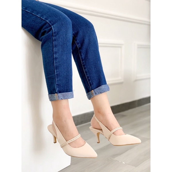 HEELS WISUDA - HEELS WISUDA - KENAPASEPATU - LAMIA