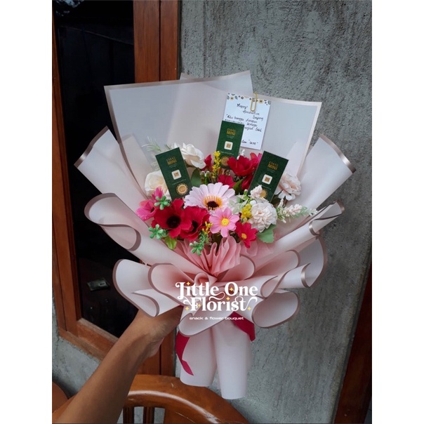 Bouquet Bunga Emas Batangan Antam / Bouqet Bunga Emas Batangan Antam /  Bucket Bunga Emas Batangan A