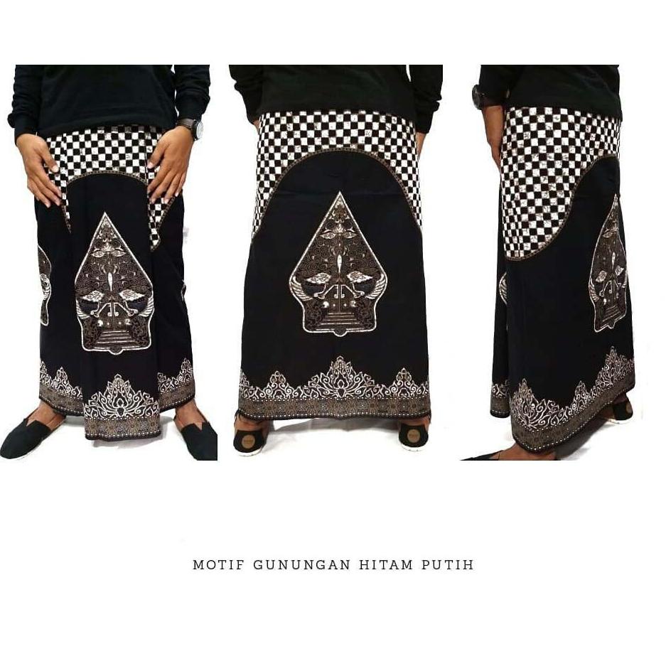 [A(47 ✉) Sarung Batik Halus Motif Wayang Gunungan - Warna Hitam Putih - Sarung Gus Azmi pasti dikiri