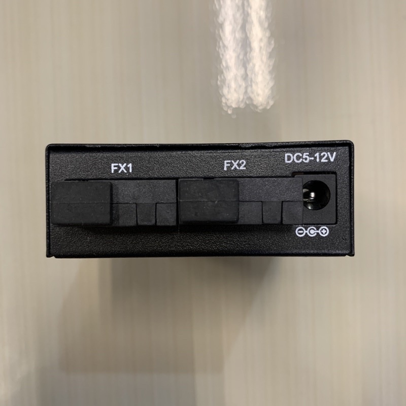 Fiber Media Converter 2 Fo 4 Lan 10/100M Adaptor