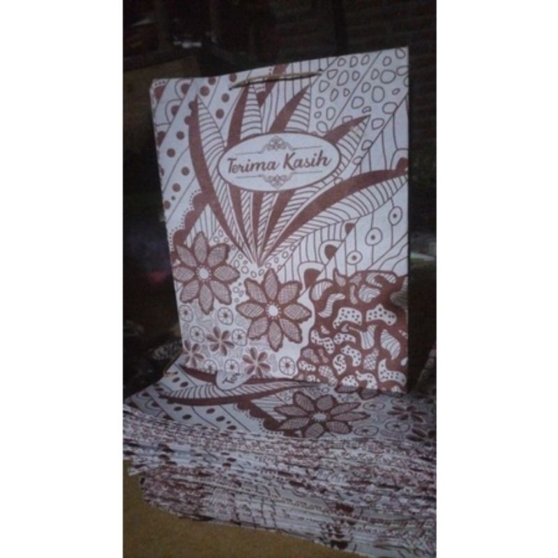 

GROSIR PAPER BAG(tas hajatan muraahhh..100pcs motif batik.