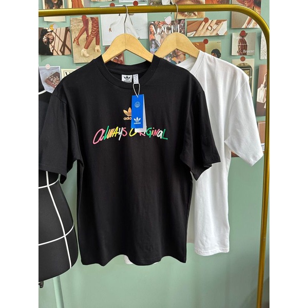 Adds graphic tee print logo