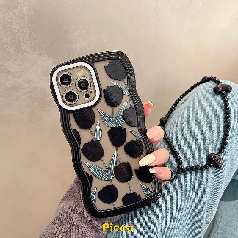 IPHONE Ins Hitam Tulip Daun Hijau Case Tulip Kompatibel Untuk Iphone7 8 6s 6plus 11 Pro Max12 13 14 Pro MAX XR 14plus X XS MAX SE 2020pinggiran Gelombang Lembut Silikon Back Phone Cover