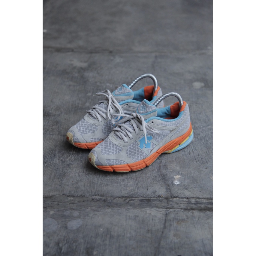 SEPATU SECOND DESCENTE SZ 38 KONDISI MANTUL | SEPATU RUNNING