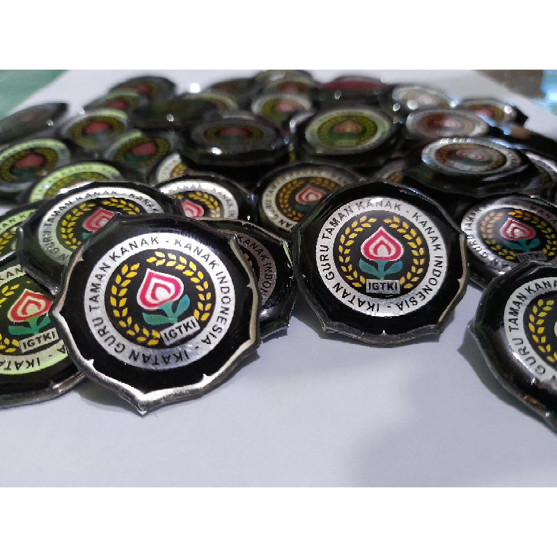 PIN RESIN IGTKI / PIN RESIN CUSTOM / PIN RESIN MURAH
