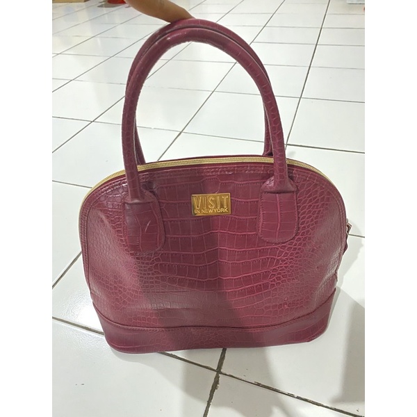 VISIT in New York alma bag fashion retro vintage trend tas maroon