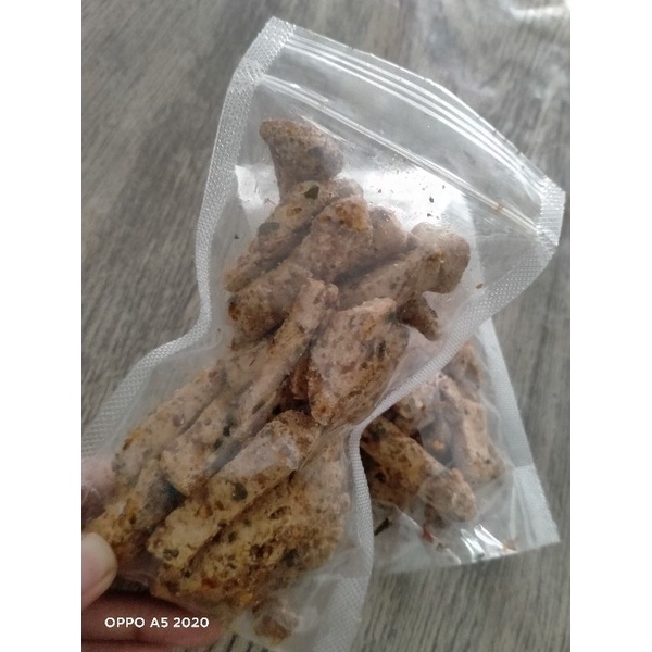 

cemilan basreng pedas daun jeruk 50g