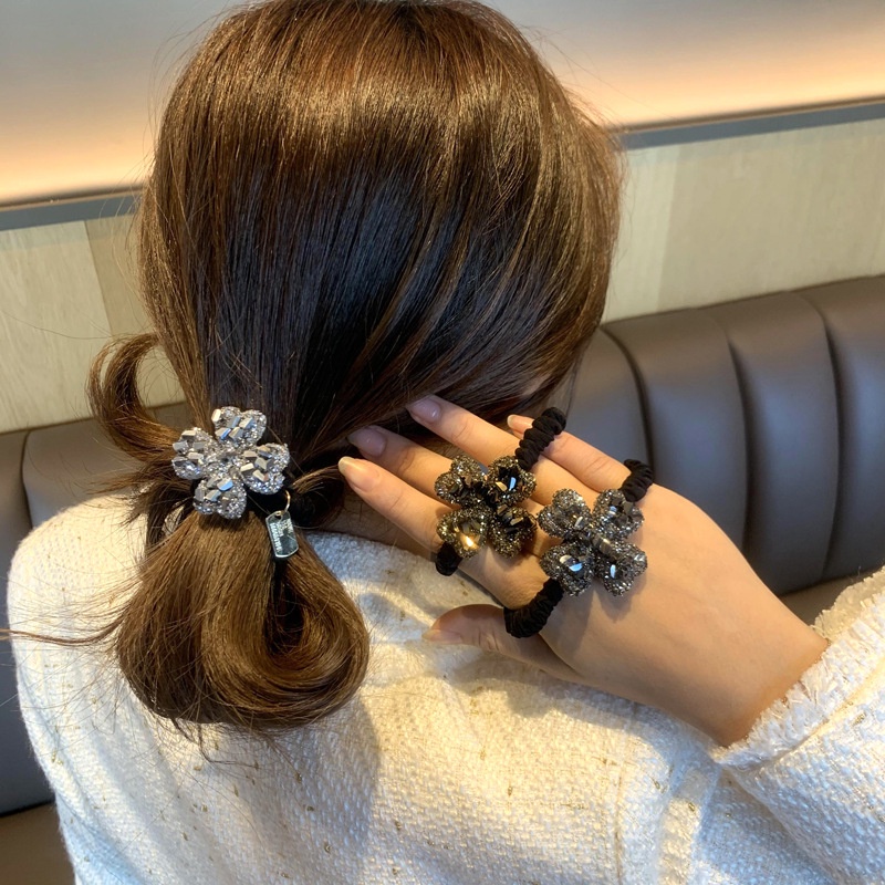 Caliloops Scrunchies Ikat Rambut Dewasa Wanita Berlian Korea Kerry