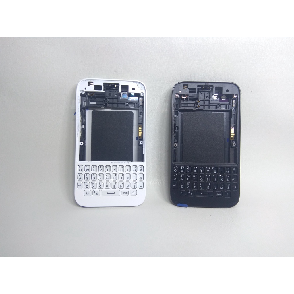 CASING HOUSING BLACKBERRY Q5 KESING BB Q5 ORI