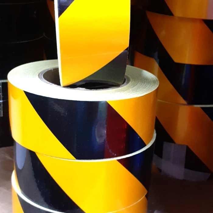 

SCOTLITE REVLEKTIFE CINA KUNING/HITAM 2" X 45M