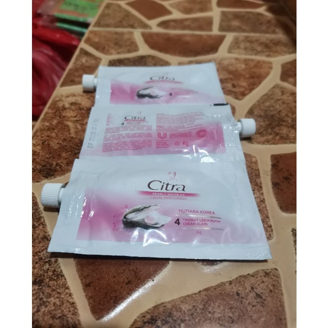 CITRA &amp; PONDS FACIAL MOISTURIZER SACHET 8g x 3