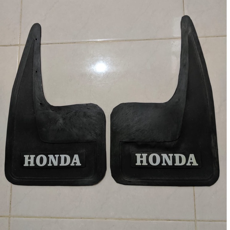 Paket Karpet Lumpur  Roda Sedan TRD, Polos, Toyota, Honda Suzuki, Daihatsu, Hundai, Kia, untuk Sedan mobil kecil mini bus sejenisnya  harga satu pasang (2 pcs)  cocok untuk mobil rendah tebal kuat tahan lama bisa posisi Depan atau belakang