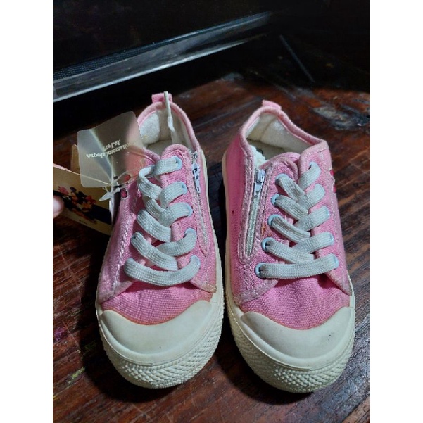 sepatu anak original (cuci gudang )