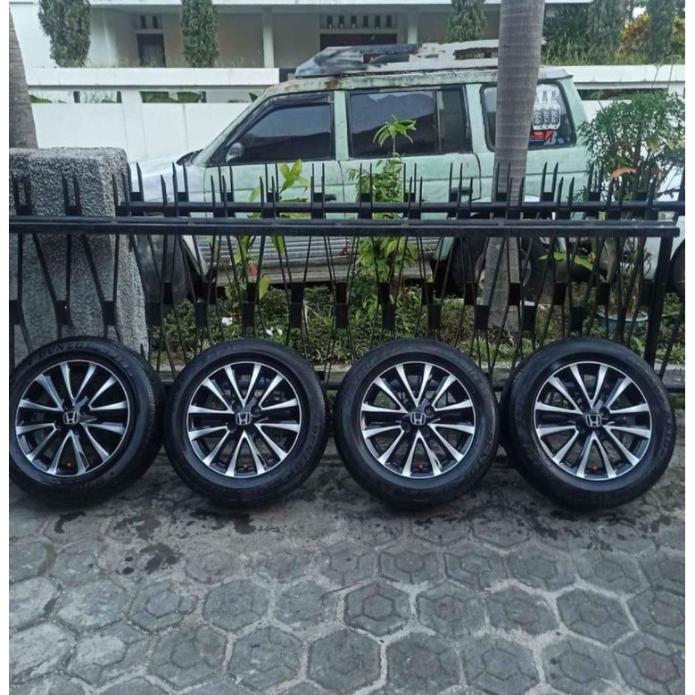 4 Velg R15 PCD 100+Ban 185/65  brio calya sigra picanto agya ayla mobilio vios jazz yaris etios datsun march picanto karimun wagon