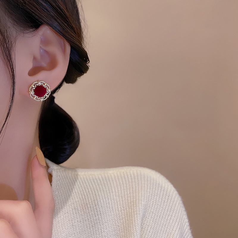 2022anting Berbondong-Bondong Merah Gaya Baru Wanita Anting Stud Mutiara Kecil