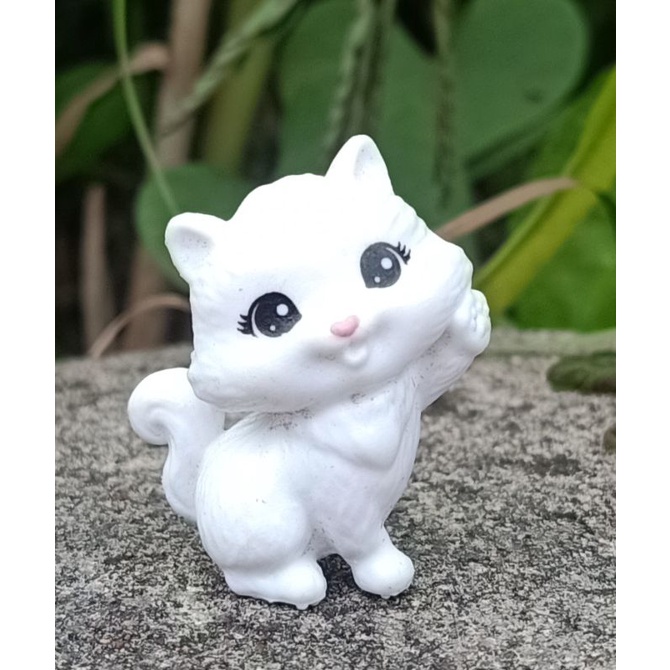 miniatur pet kucing