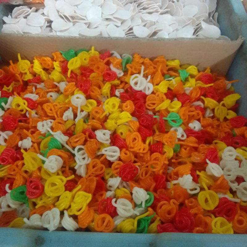 

kerupuk warna warni bentuk keong 250 gram