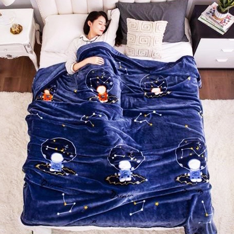 Selimut Bulu Halus Dewasa Aesthetic UK 180 X 200 Motif Astronaut New Import