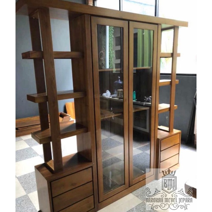 Lemari hiasan serbaguna / partisi penyekat ruangan kayu jati / bufet pajangan kayu jati