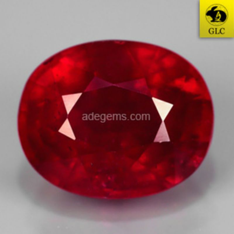 RB-106 Batu Permata Ruby Merah Ungu Madagascar Oval Natural 4.01 Ct. Bersertifikat