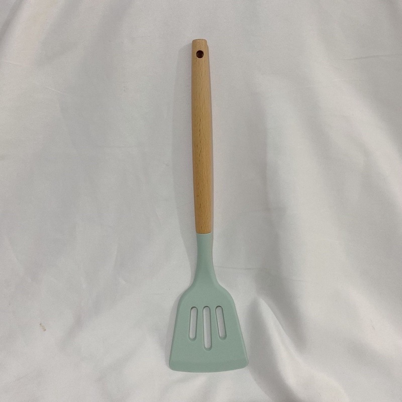 spatula silikon gagang kayu tahan panas food grade / sodet sutil silicone tahan panas anti lengket