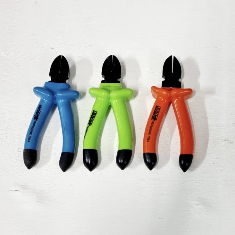 Tang potong 6” listrik PLN 1000Volt FREED Lapis karet