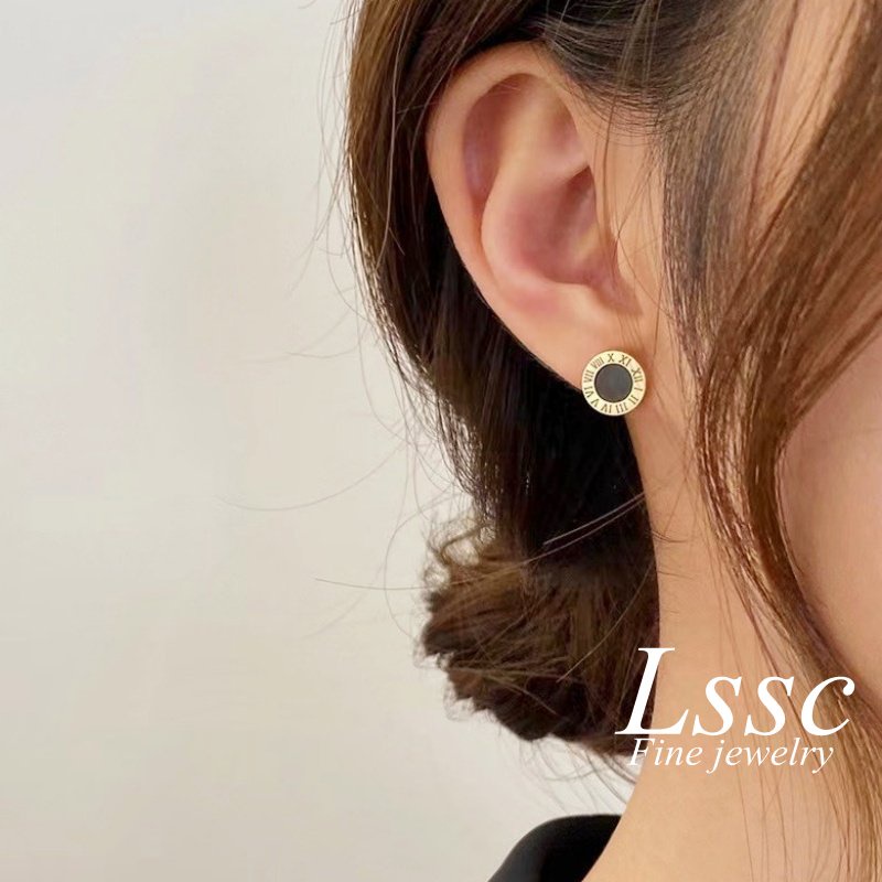 Anting Titanium Anti Karat Bulat Hitam Anting Tusuk Emas 18K Aksesoris Wanita Korea Fashion