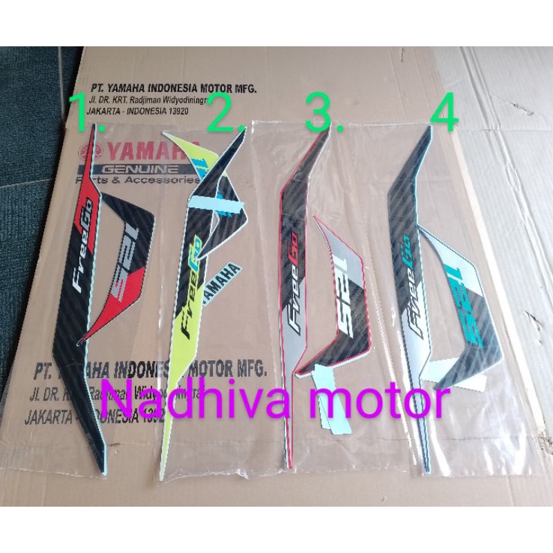 stiker striping Lis polet freego hitam putih biru merah