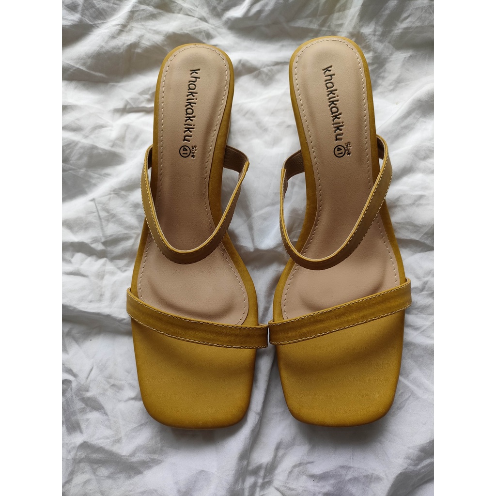 Khakikakiku Viona yellow Heels sz 41 last Stock