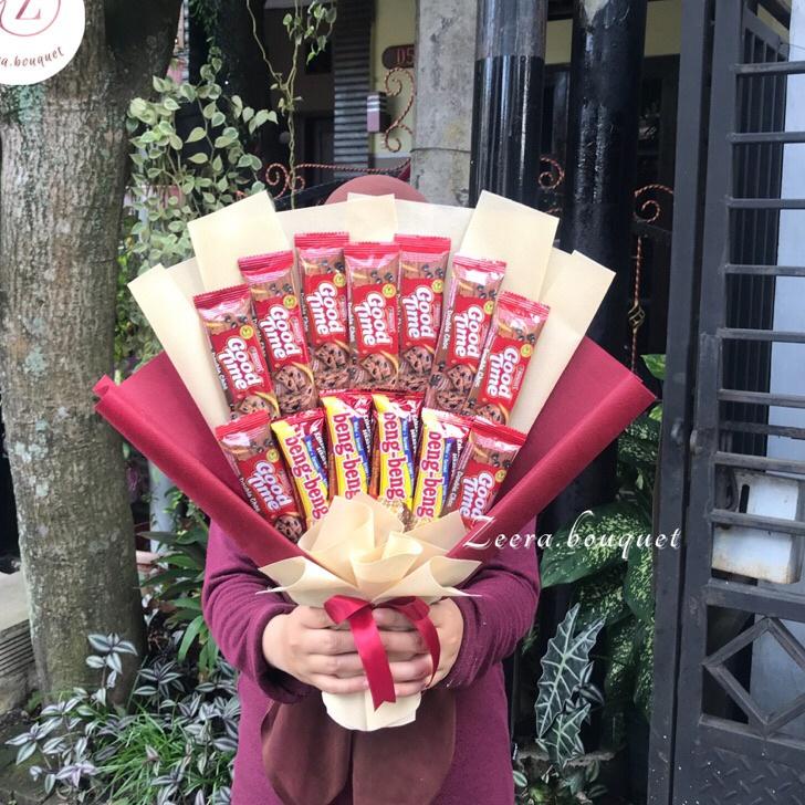 

(B15) Buket snack/snack bouquet/bucket snack [INCLUDE: Greeting card+packing]