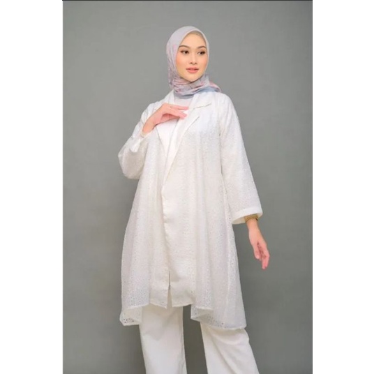 Nada Puspita Floral Revelry Series Outerwear White