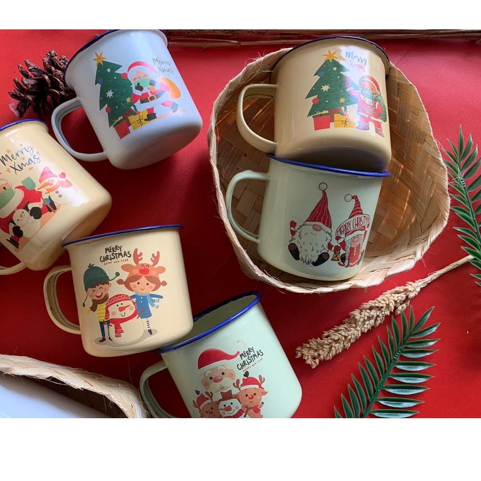 

Free Ongkir/ Hampers Natal/ Hadiah Natal/ Bingkisan Natal Anak/GELAS NATAL ANAK MINIMAL 4PCS