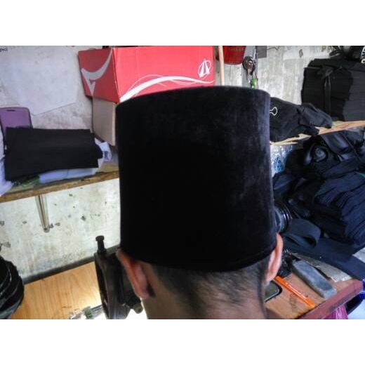 Peci Songkok Kopiah Turki bludru hitam tinggi 15 cm