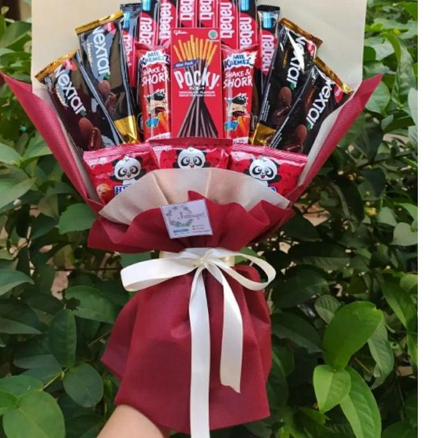 

>D2289) ⭐⭐⭐⭐⭐ (S) Buket PREMIUM /paket/bingkisan Snack Ulang Tahun/Ultah/ Wisuda/Kado/Hadiah