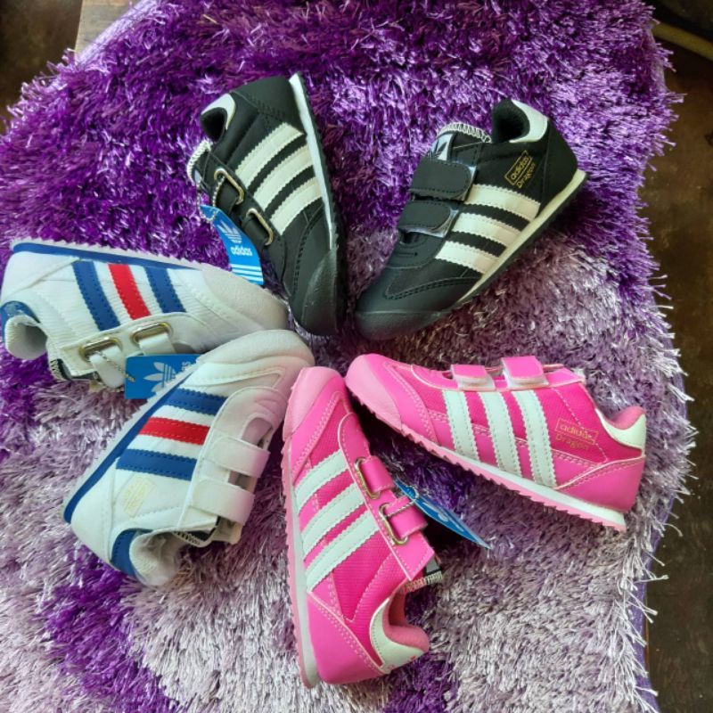 Sepatu Sneakers Anak Kids Balita Laki Laki Perempuan Sekolah Keren Ringan Berkualitas Import Ringan