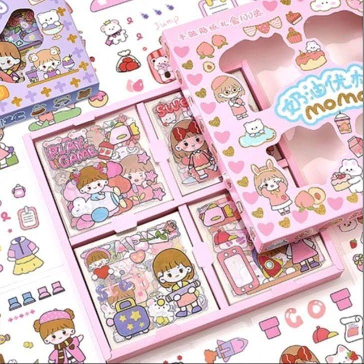 Barangunik2021 - STICKER MOMO SET ISI 100 viral botol stiker plastik anti air / Sticker Viral MOMO