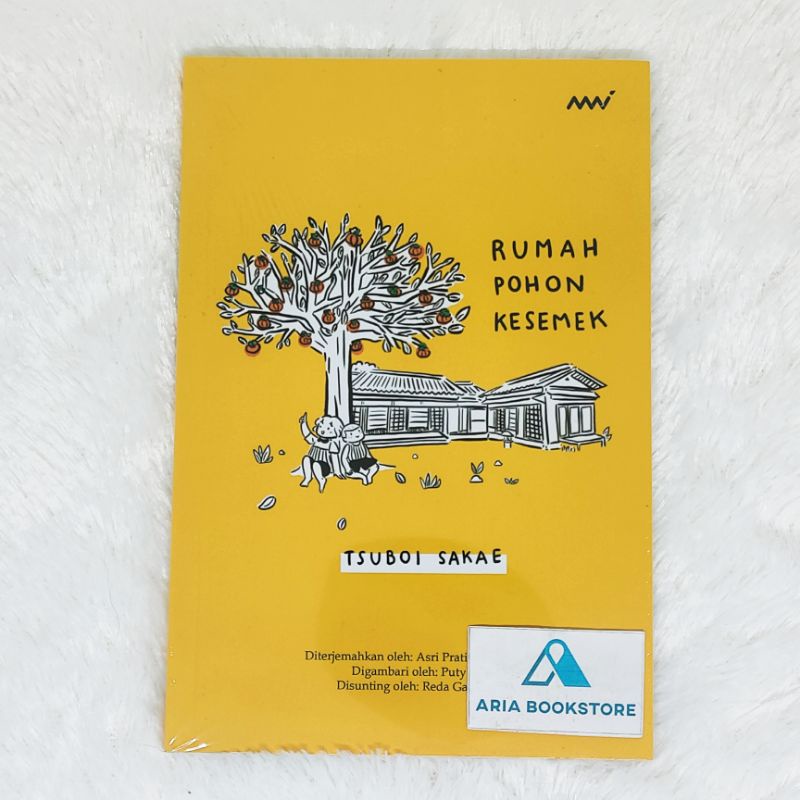 Buku Rumah Pohon Kesemek - Tsuboi Sakae