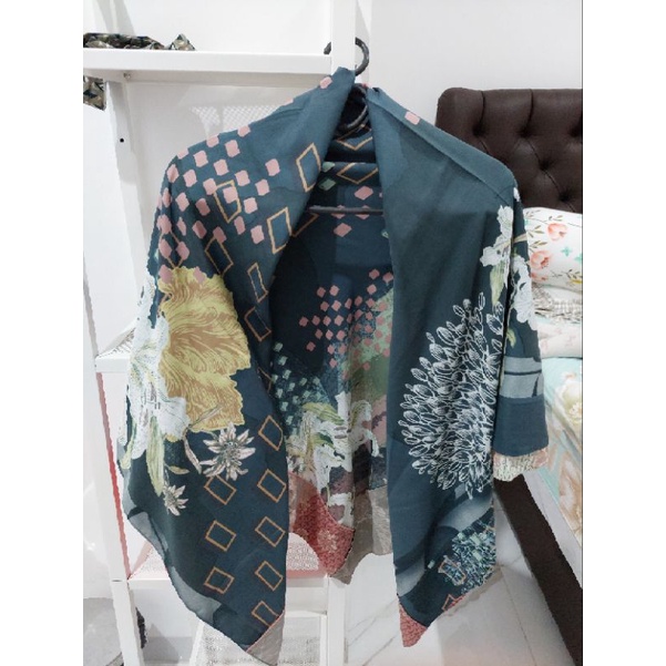 preloved jilbab segi empat ria miranda