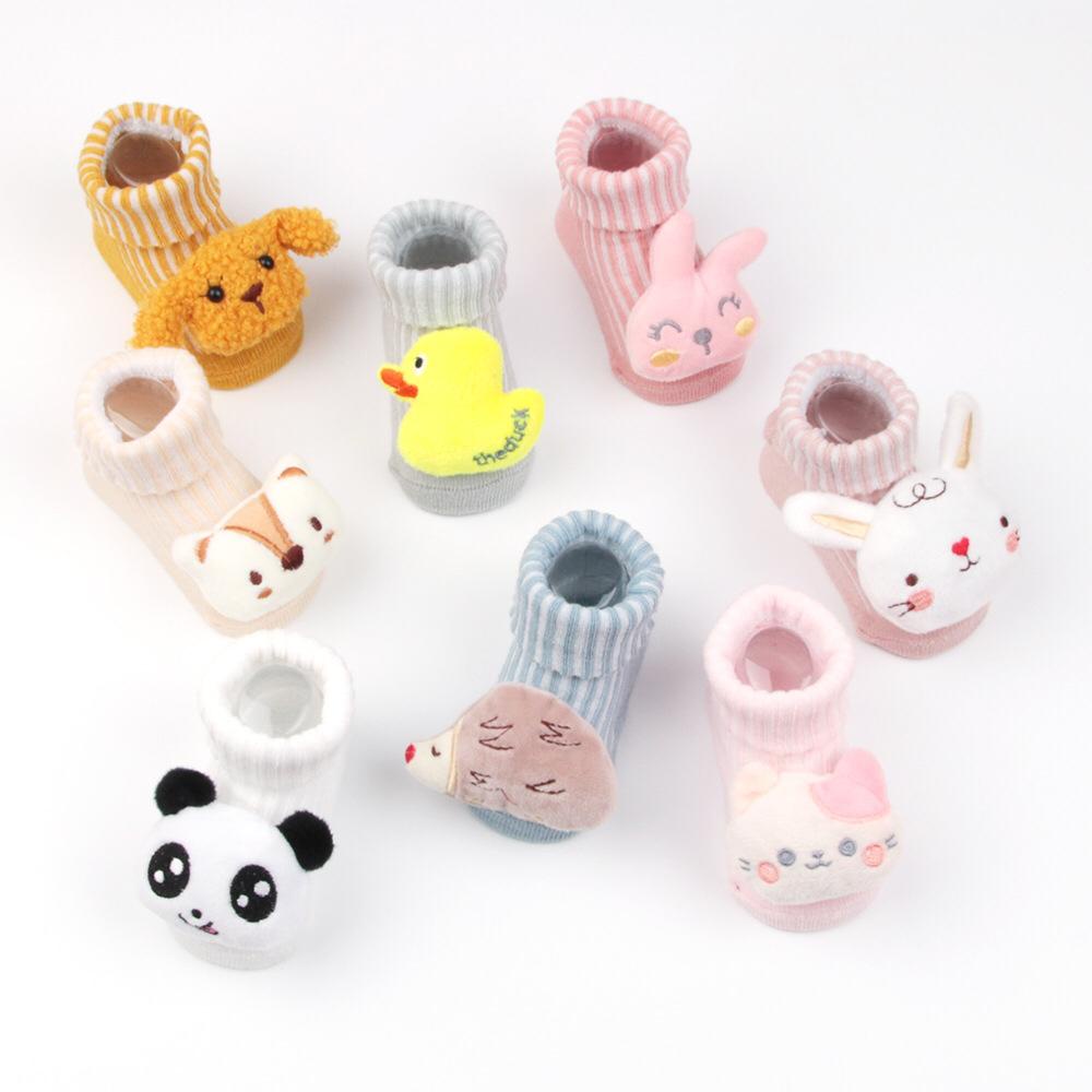 KAOS KAKI RAJUT DENGAN RATTLE BONEKA TEBAL HANGAT 0 - 1 Tahun dengan anti slip