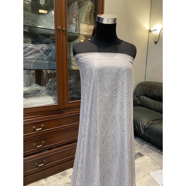 Bahan Kebaya Brukat Lace Halus Chantily Semi France Shantily Beverly Warna Silver Grey