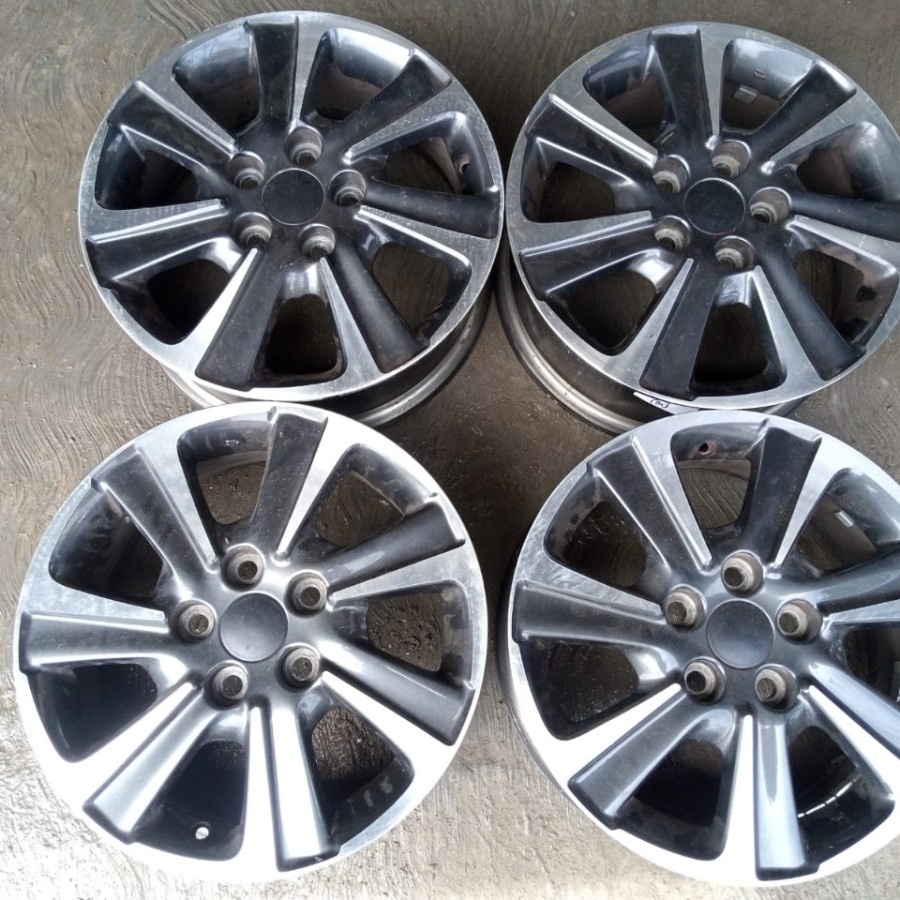 Velg Mobil Bekas Seken Ring 16 STD VOXY R16X6 Baut 5 ET45